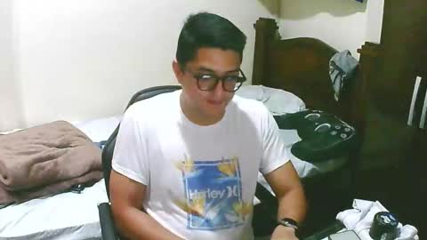 bryanbendy online show from November 2025 07:05:02 PM