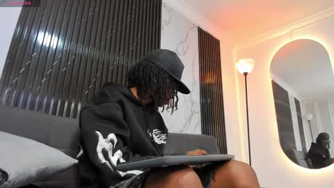 Snapshot of bryxxxon1 chatting on December 2024 04:13:02 AM Bryxon online show from December 2024 04:13:02 AM