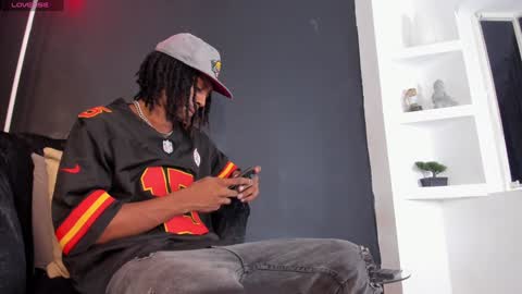 Snapshot of bryxxxon1 chatting on December 2024 03:51:01 AM Bryxon online show from December 2024 03:51:01 AM