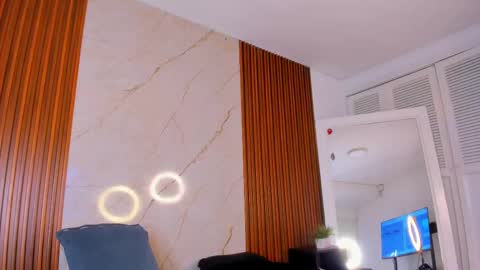 Snapshot of bryxxxon1 chatting on February 2025 06:05:01 PM Bryxon online show from February 2025 06:05:01 PM