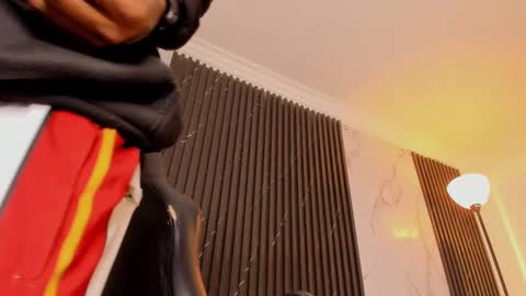 Snapshot of bryxxxon1 chatting on February 2025 10:06:02 AM Bryxon online show from February 2025 10:06:02 AM