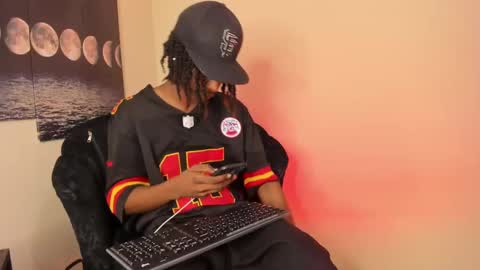 Snapshot of bryxxxon1 chatting on March 2025 02:51:02 PM Bryxon online show from March 2025 02:51:02 PM