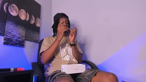 Snapshot of bryxxxon1 chatting on October 2025 04:16:01 PM Bryxon online show from October 2025 04:16:01 PM