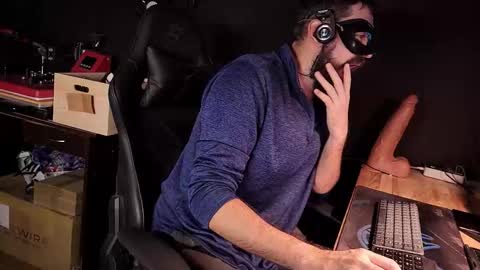 Snapshot of btarkhun chatting on October 2025 08:43:01 PM Anal Orgasm online show from October 2025 08:43:01 PM