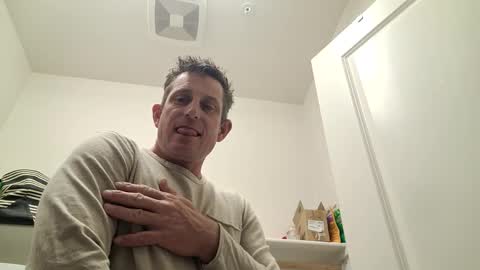 Snapshot of btownstud chatting on December 2024 09:32:02 AM btownstud online show from December 2024 09:32:02 AM