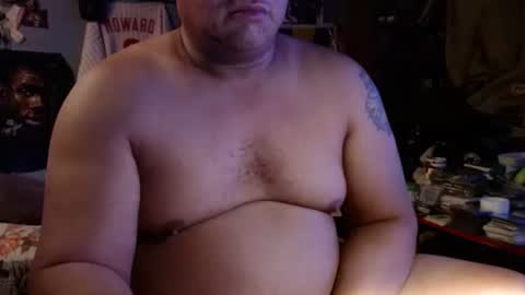 Snapshot of bubbasmalls chatting on December 2024 05:43:01 AM Bubba Smalls online show from December 2024 05:43:01 AM