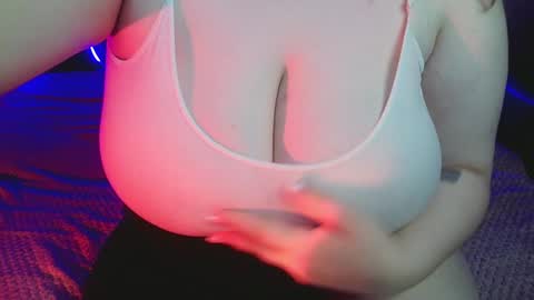 Snapshot of bubble_bambam chatting on December 2024 05:44:01 PM Nancy 3 online show from December 2024 05:44:01 PM