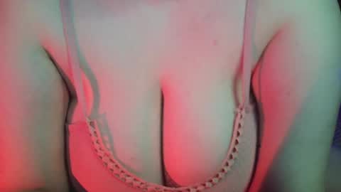 Snapshot of bubble_bambam chatting on December 2024 04:51:01 PM Nancy 3 online show from December 2024 04:51:01 PM