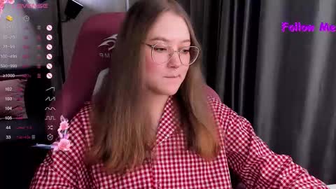 Snapshot of bubble_bunny chatting on November 2025 11:48:02 PM Ruby online show from November 2025 11:48:02 PM