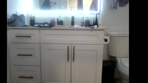 Queen Lola XXX online show from April 2026 04:27:01 AM