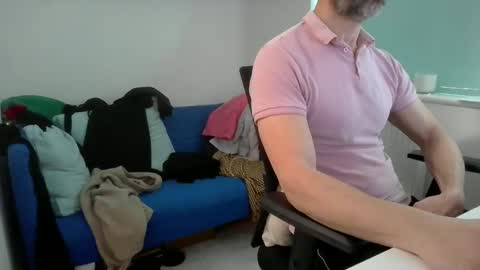 Snapshot of bubblebumdave chatting on February 2026 03:40:02 PM Bubblebum online show from February 2026 03:40:02 PM