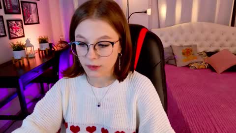 Alice online show from November 2025 08:24:02 PM