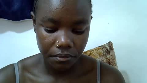 Snapshot of bubbly_ass247 chatting on September 2025 12:21:02 PM bubbly online show from September 2025 12:21:02 PM