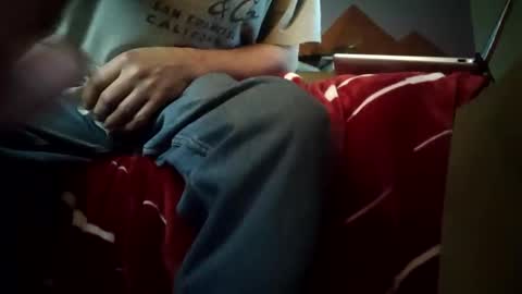 Snapshot of bubby_sexy chatting on December 2024 09:28:02 AM bubby_sexy online show from December 2024 09:28:02 AM