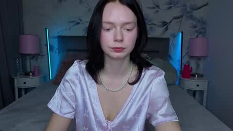 Leona online show from March 2026 10:36:02 PM