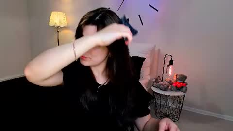 Snapshot of buckssbunny chatting on June 2026 01:36:01 PM Ari online show from June 2026 01:36:01 PM