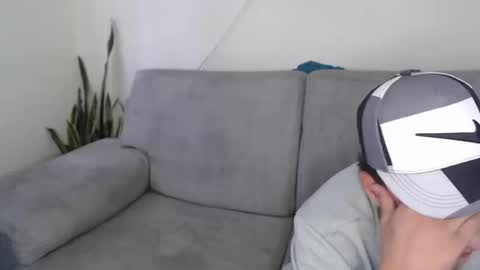 Snapshot of buda_and_cataleya_ chatting on September 2025 03:23:01 PM Buda y Cataleya online show from September 2025 03:23:01 PM