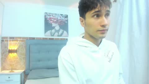 Snapshot of buddy_whitte chatting on January 2025 11:32:02 AM Buddy Whitte online show from January 2025 11:32:02 AM