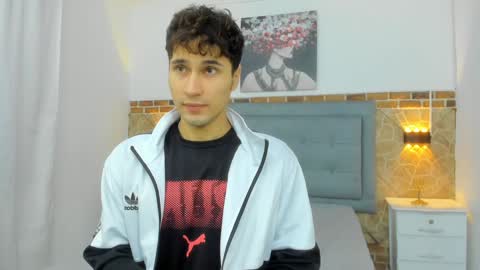 Snapshot of buddy_whitte chatting on February 2025 11:22:02 AM Buddy Whitte online show from February 2025 11:22:02 AM