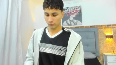 Snapshot of buddy_whitte chatting on February 2025 11:23:02 AM Buddy Whitte online show from February 2025 11:23:02 AM