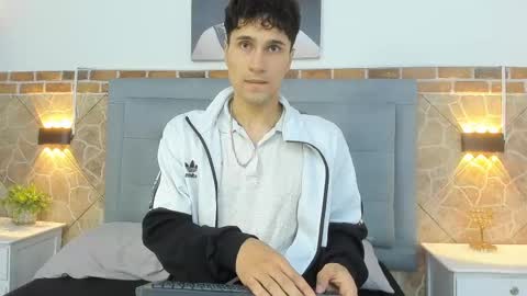 Snapshot of buddy_whitte chatting on March 2025 11:40:02 AM Buddy Whitte online show from March 2025 11:40:02 AM