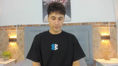 Snapshot of buddy_whitte chatting on March 2025 11:27:01 AM Buddy Whitte online show from March 2025 11:27:01 AM