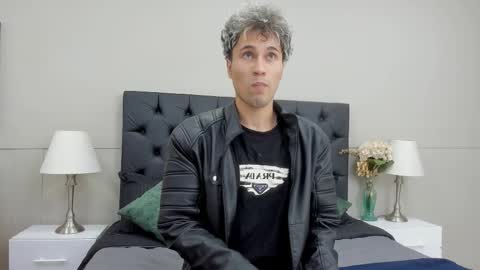 Snapshot of buddy_whitte chatting on September 2025 11:34:02 AM Buddy Whitte online show from September 2025 11:34:02 AM