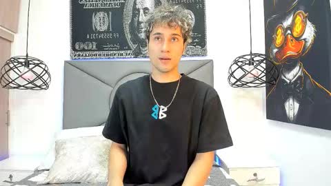 Snapshot of buddy_whitte chatting on October 2025 12:12:02 PM Buddy Whitte online show from October 2025 12:12:02 PM