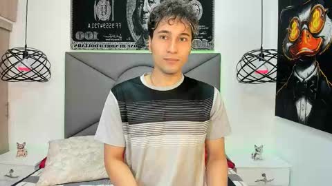 Snapshot of buddy_whitte chatting on December 2025 12:09:01 PM Buddy Whitte online show from December 2025 12:09:01 PM