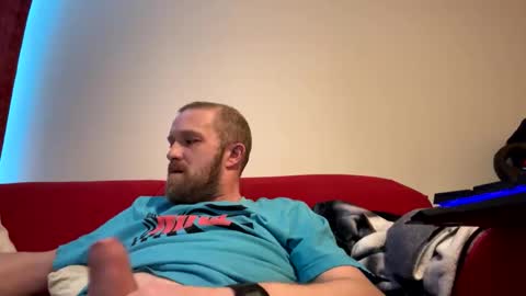 budgie1095 online show from January 2025 06:07:01 PM