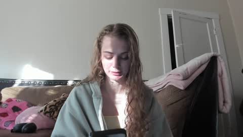 Snapshot of buffybarloe chatting on December 2024 03:11:01 PM Buffy online show from December 2024 03:11:01 PM
