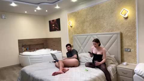 bugs_and_bunny13 online show from November 2025 06:20:02 PM