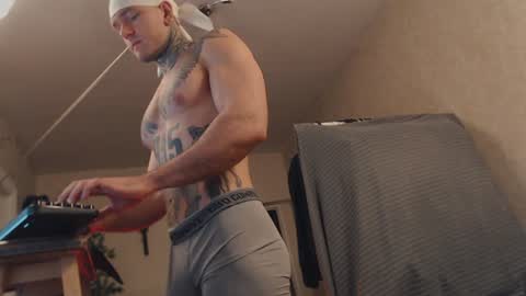 Dmitriy  online show from February 2025 08:49:01 PM