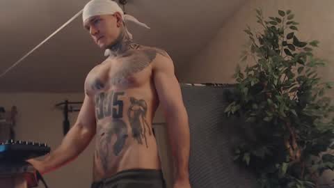 Dmitriy  online show from February 2025 11:19:02 PM