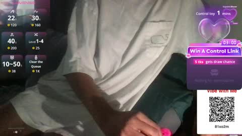 Snapshot of bullet__red chatting on April 2026 11:52:01 AM Lo Que online show from April 2026 11:52:01 AM