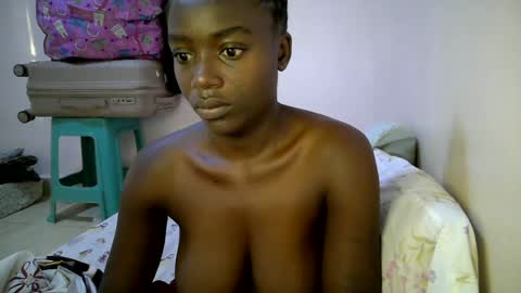 Snapshot of bunny_bliss1 chatting on June 2026 05:08:02 AM bunny_bliss1 online show from June 2026 05:08:02 AM