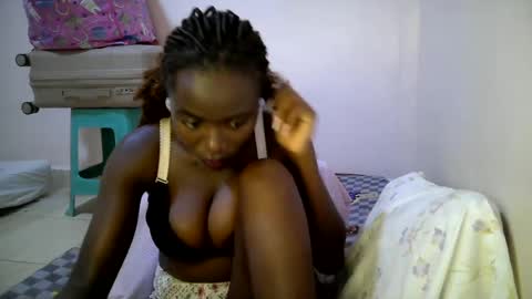 Snapshot of bunny_bliss1 chatting on June 2026 03:11:02 AM bunny_bliss1 online show from June 2026 03:11:02 AM