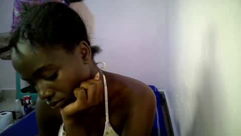 Snapshot of bunny_bliss1 chatting on June 2026 02:29:01 PM bunny_bliss1 online show from June 2026 02:29:01 PM