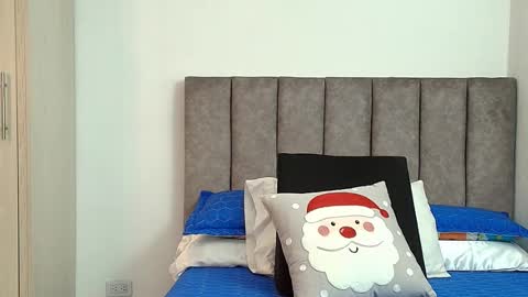 Carolina online show from December 2025 04:17:01 AM