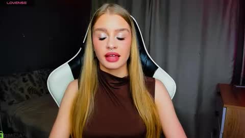 Snapshot of bunny_wetty chatting on November 2025 06:40:02 PM ruslana online show from November 2025 06:40:02 PM