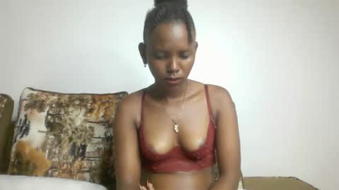 bunnydiva_ online show from March 2026 04:18:01 AM