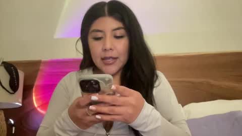 Snapshot of bunnymami chatting on December 2024 05:04:02 AM bunnymami333 online show from December 2024 05:04:02 AM