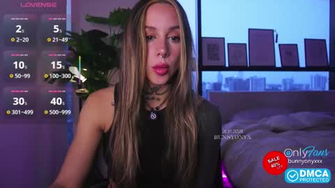 Snapshot of bunnyonyx chatting on October 2025 10:17:02 PM Stephanie Next stream TUESDAY 6pm PDT online show from October 2025 10:17:02 PM