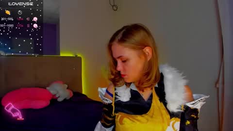 Snapshot of bunnyshows chatting on November 2025 01:28:01 PM BunnyShows online show from November 2025 01:28:01 PM