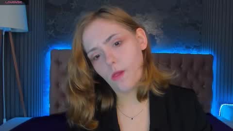 Snapshot of bunnyshows chatting on November 2025 06:18:02 AM BunnyShows online show from November 2025 06:18:02 AM