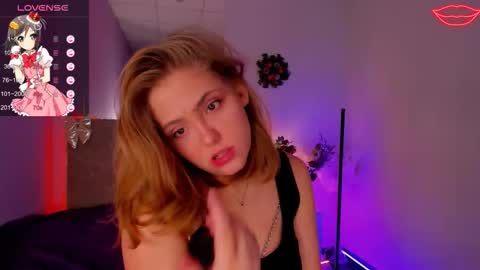 Snapshot of bunnyshows chatting on December 2025 06:28:01 AM BunnyShows online show from December 2025 06:28:01 AM