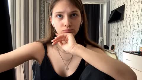 Snapshot of bunnytrussel chatting on May 2026 11:40:02 AM Bella online show from May 2026 11:40:02 AM