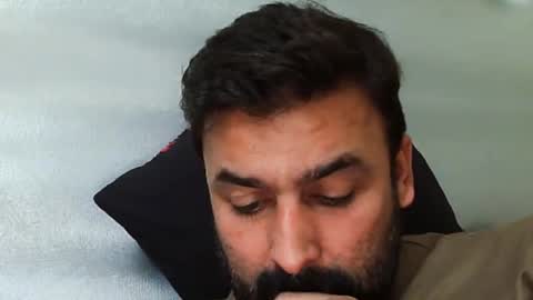 Hairy Arabian online show from December 2025 12:43:01 PM