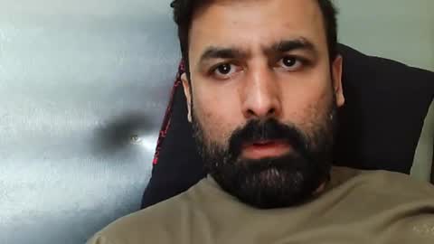 Hairy Arabian online show from December 2025 03:33:01 AM