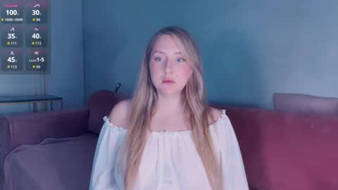 Lissa online show from September 2025 07:38:01 PM